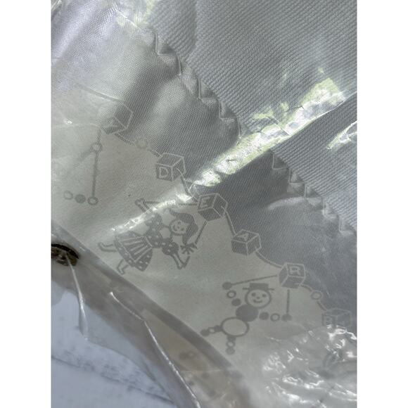 NIP Vintage White "Slumbertime" Baby Blanket Quilted Satin Embossed Trim Toys - Picture 5 of 6